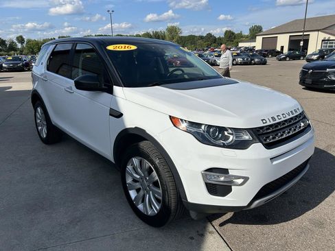 Used 2016 Land Rover Discovery Sport HSE Luxury AWD/4WD image 3