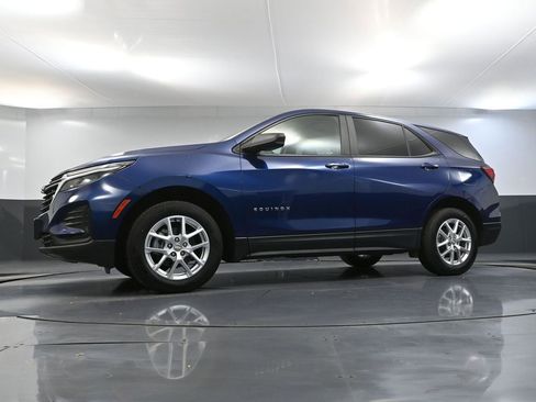 Used 2022 Chevrolet Equinox LS AWD/4WD image 50