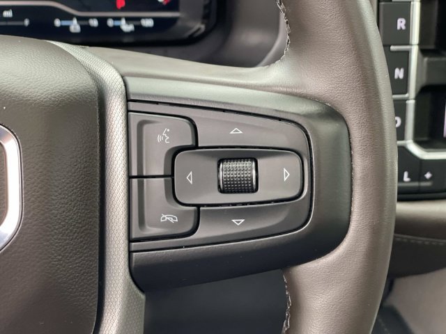 Used 2023 GMC Yukon Denali AWD/4WD image 9