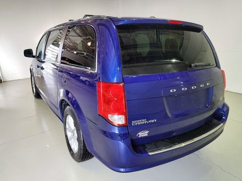 Used 2019 Dodge Grand Caravan SXT w/ Rear Park Assist Package image 18
