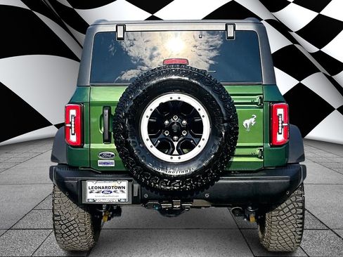 Used 2024 Ford Bronco Badlands w/ Sasquatch Package image 4