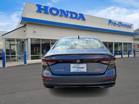 Used 2023 Honda Accord Touring image 5
