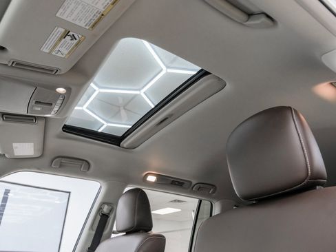 Used 2023 INFINITI QX80 Premium Select w/ Cargo Package image 24