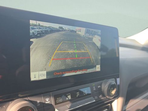 Used 2024 Toyota Grand Highlander FWD image 17