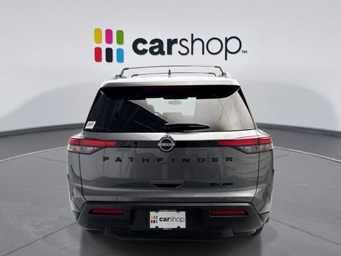 Used 2023 Nissan Pathfinder SV w/ Black Appearance Package image 4