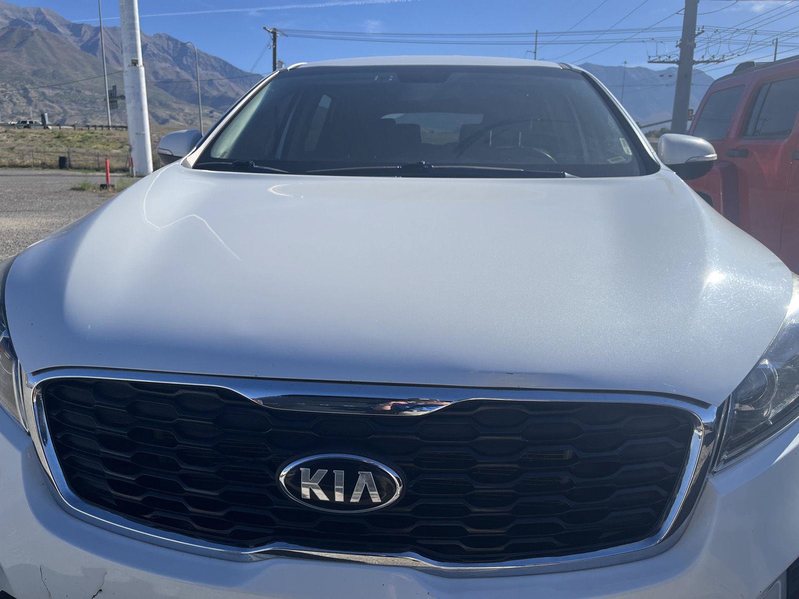 Used 2019 Kia Sorento AWD V6 image 2