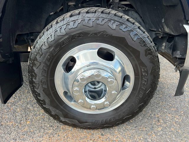 Used 2023 Ford F350 King Ranch w/ Chrome Package AWD/4WD image 8