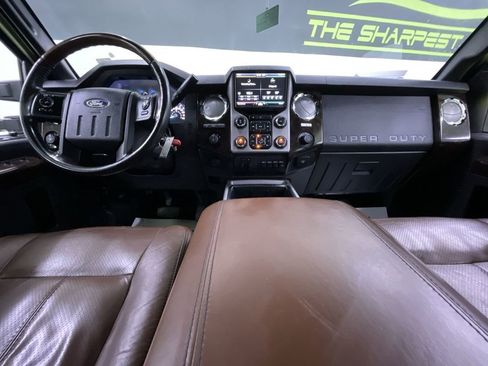 Used 2013 Ford F350 Platinum w/ Platinum Pkg image 19