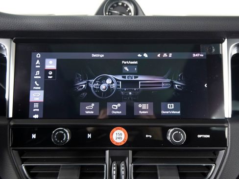 New 2026 Porsche Macan S image 22