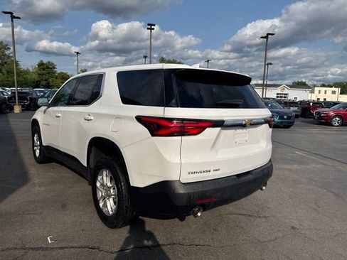 Used 2023 Chevrolet Traverse LS AWD/4WD image 4