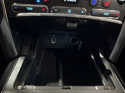 Used 2019 Ford Explorer Limited w/ Class III Trailer Tow Package FWD image 25