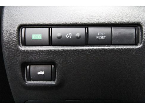 Certified 2025 Nissan Sentra SV w/ All-Weather Package FWD image 19
