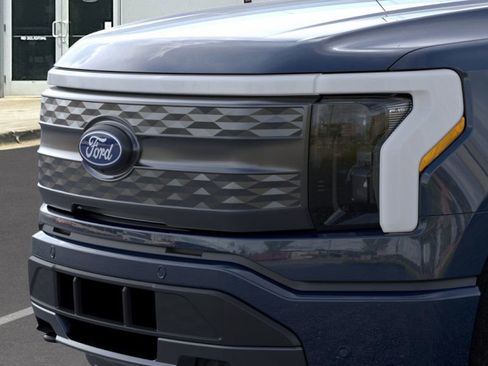 New 2025 Ford F150 Lightning Lariat image 17