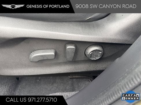 Used 2022 Subaru Forester Premium image 21