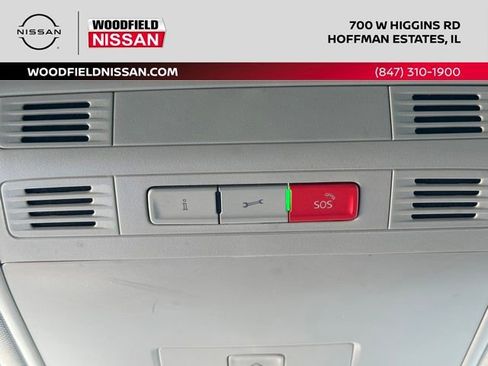 Used 2022 Volkswagen Tiguan SE image 34