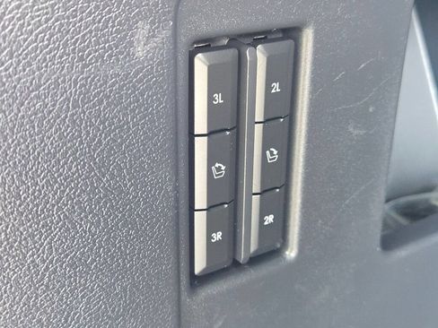 Used 2024 Lincoln Navigator Reserve AWD/4WD image 24