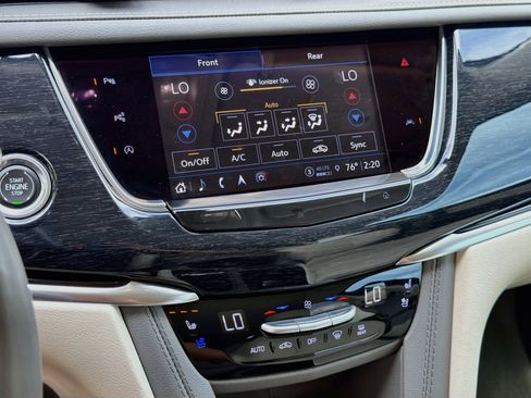 Certified 2024 Cadillac XT6 Premium Luxury w/ Technology Package FWD image 16