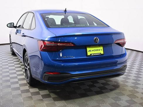 Used 2024 Volkswagen Jetta Sport FWD image 4