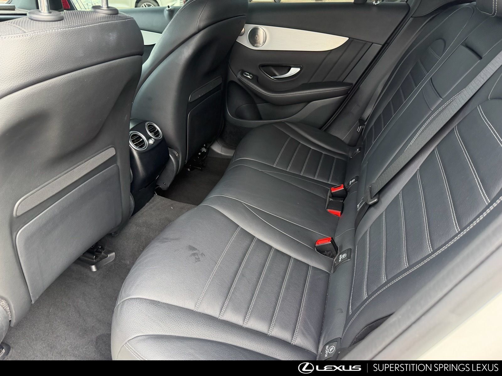 Used 2022 Mercedes-Benz GLC 300 4MATIC image 17
