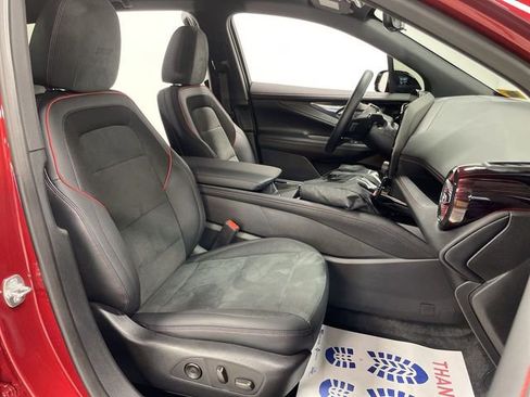 Used 2024 Chevrolet Blazer EV RS image 27