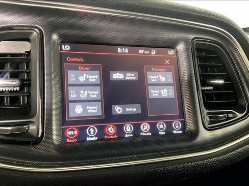 Used 2018 Dodge Challenger SXT Plus RWD image 27