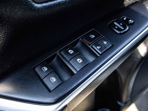 Certified 2017 Toyota Camry LE image 17