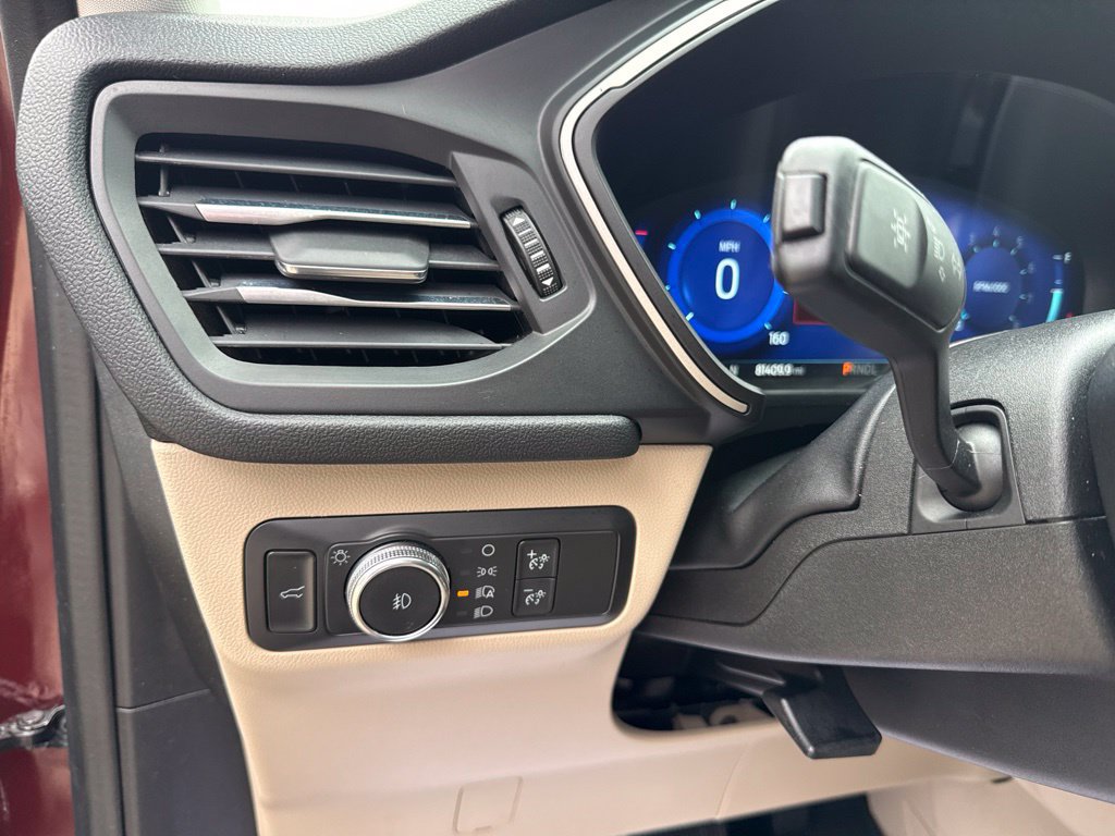 Used 2021 Ford Escape SEL w/ Technology Package FWD image 12