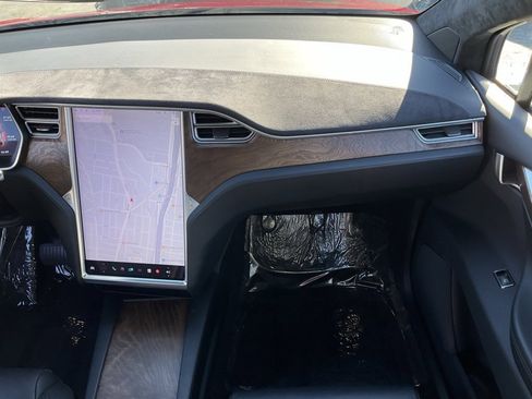 Used 2017 Tesla Model X 75D image 72