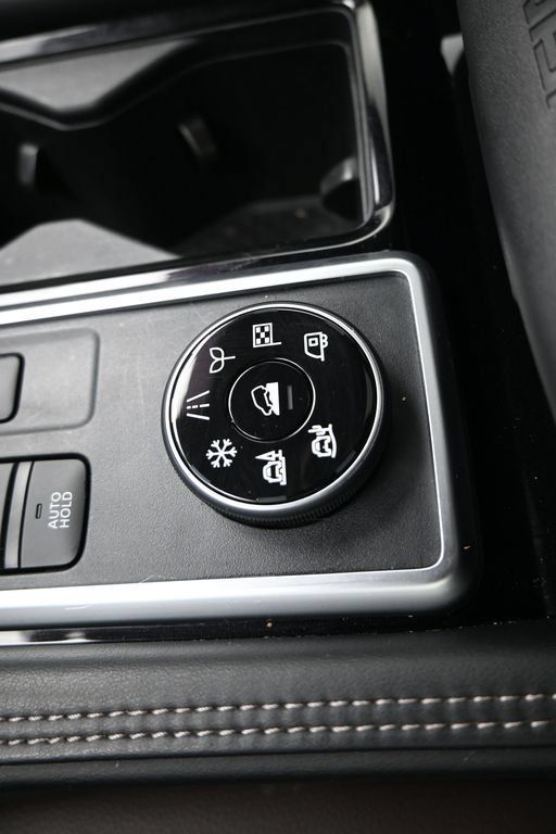 Used 2024 Nissan Pathfinder Platinum AWD/4WD image 24