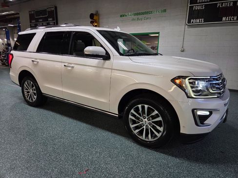 Used 2018 Ford Expedition Limited w/ Equipment Group 301A AWD/4WD image 4