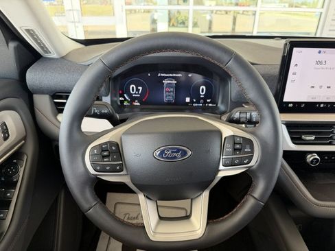 New 2026 Ford Explorer Active w/ Active Comfort Package AWD/4WD image 13
