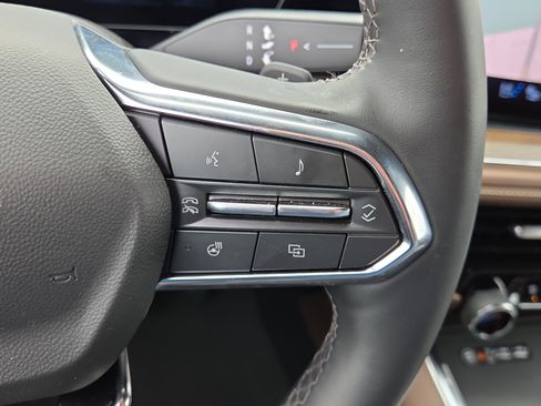 Used 2025 Chevrolet Tahoe High Country w/ Sun And Tow Package image 15