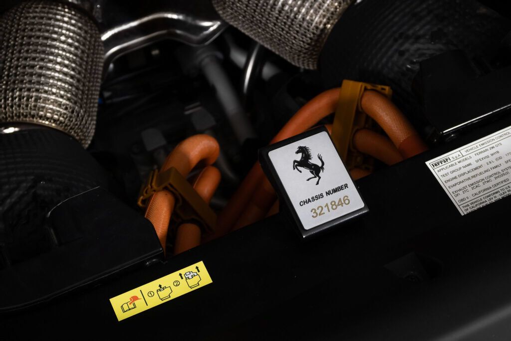 Used 2025 Ferrari 296 GTS RWD image 21