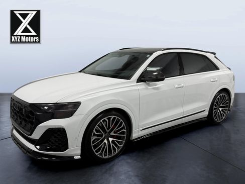 Used 2024 Audi SQ8 Prestige w/ Prestige Package AWD/4WD image 1