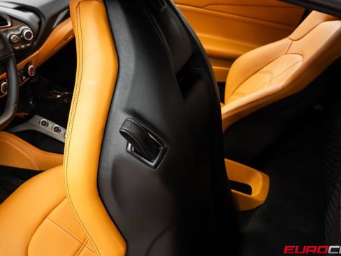 Used 2019 Ferrari 488 GTB RWD image 41