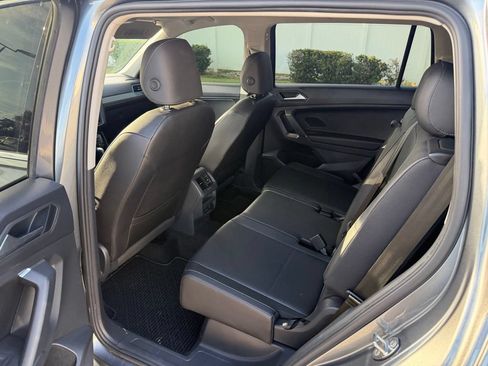 Used 2020 Volkswagen Tiguan SEL w/ 3rd Row Seat Package AWD/4WD image 8