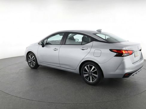 Used 2025 Nissan Versa SV image 6