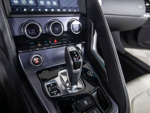 Used 2021 Jaguar F-TYPE Coupe image 32