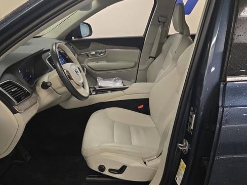 Certified 2024 Volvo XC90 B6 Plus image 8