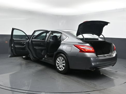 Used 2017 Nissan Altima 2.5 S w/ Power Driver Seat Package FWD image 28