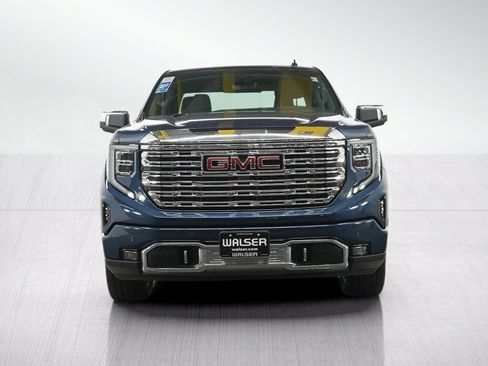 Used 2022 GMC Sierra 1500 Denali w/ Denali Reserve Package AWD/4WD image 8