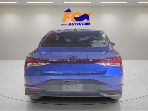 Used 2023 Hyundai Elantra SEL image 4