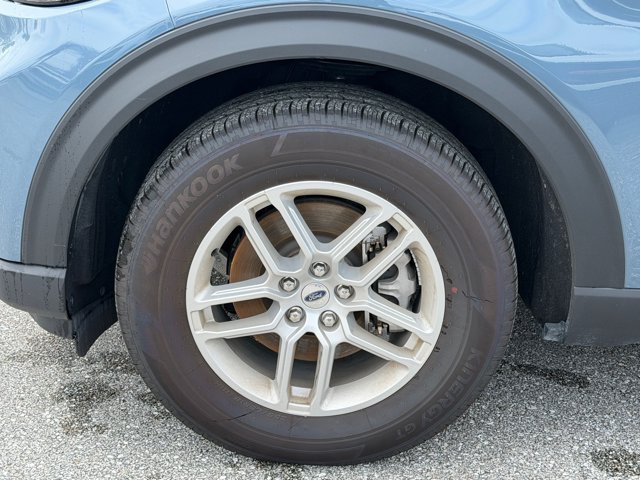 New 2026 Ford Explorer Active RWD image 11