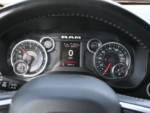 Used 2022 RAM 1500 Big Horn AWD/4WD image 9