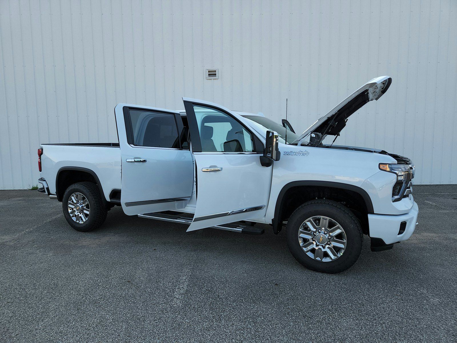 New 2026 Chevrolet Silverado 2500 High Country w/ Technology Package AWD/4WD image 28