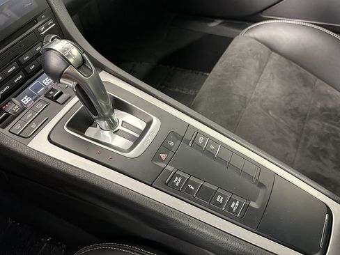 Used 2018 Porsche 911 GT3 w/ Sport Chrono Package RWD image 20