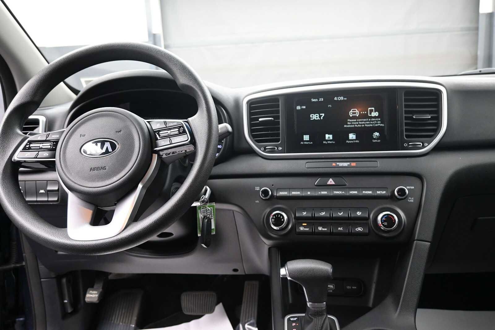 Used 2021 Kia Sportage LX AWD/4WD image 14