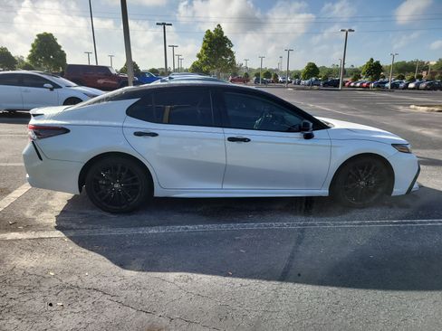 Used 2024 Toyota Camry XSE w/ Navigation Package image 8