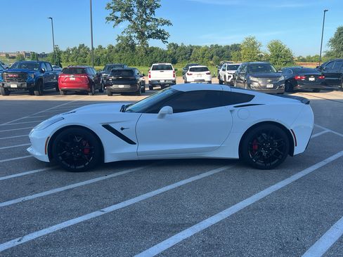 Used 2019 Chevrolet Corvette Stingray Coupe w/ 2LT Preferred Equipment Group RWD image 2