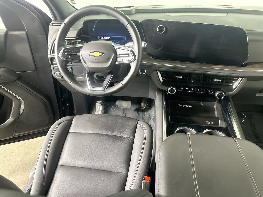Used 2025 Chevrolet Tahoe LT AWD/4WD image 20